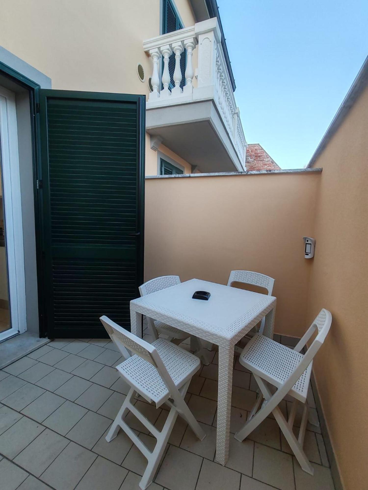 Ondina Apartment In Versilia Viareggio Esterno foto